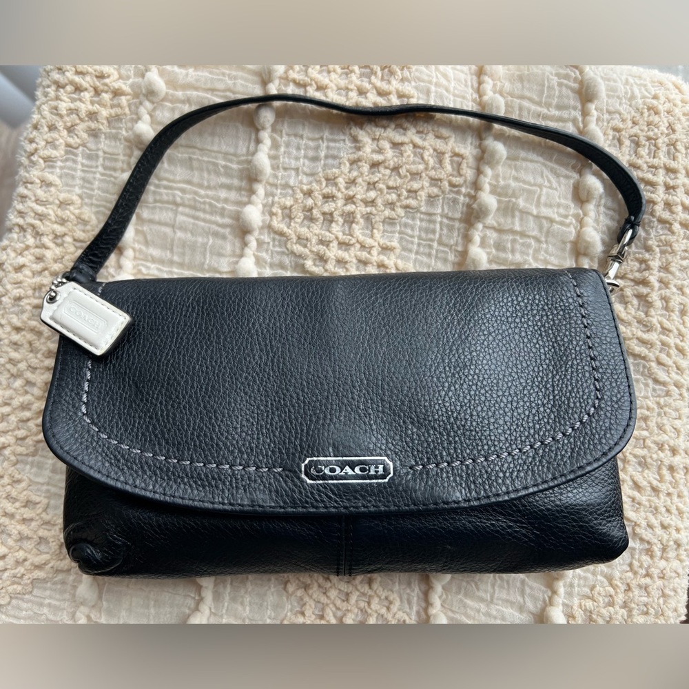 Coach Park EUC Wristlet